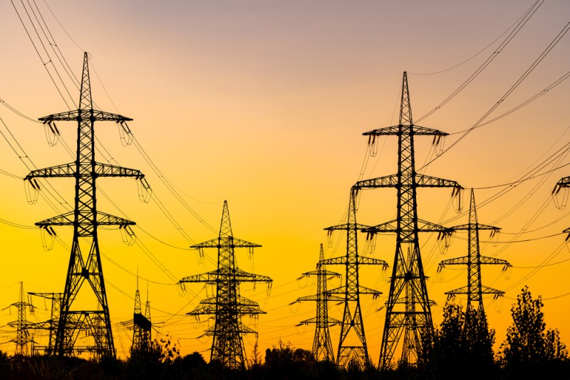 Companiile de energie vor să investească 4-5 miliarde de lei pe an în rețelele din România / Ce solicită în schimb