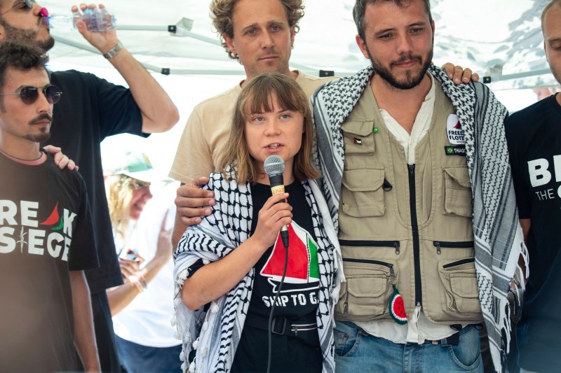 Greta Thunberg afirmă într-un mesaj video preînregistrat că a fost răpită în ape internaționale, în drum spre Fâșia Gaza / Reacția Israelului